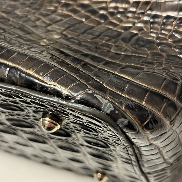 BRAHMIN JULIAN GRAPHITE W GOLD ACCT-MELBOURNE CROC EMBOSSED LEATHER SHOULDER BAG - Picture 5 of 15